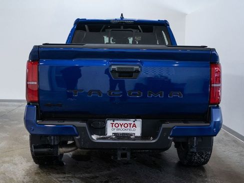 Certified 2025 Toyota Tacoma TRD Off-Road image 6