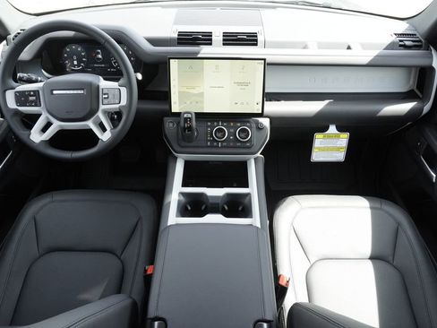 New 2026 Land Rover Defender 110 S AWD/4WD image 9
