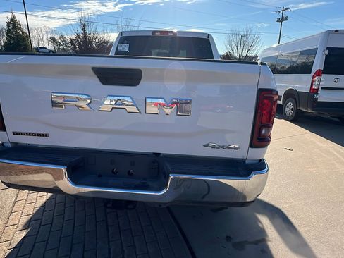 Used 2025 RAM 2500 Big Horn image 9
