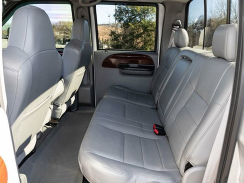 Used 2006 Ford F350 4x4 Crew Cab Super Duty image 49