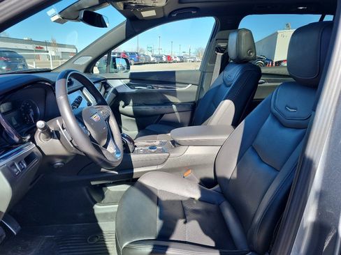 Used 2024 Cadillac XT6 Sport image 15