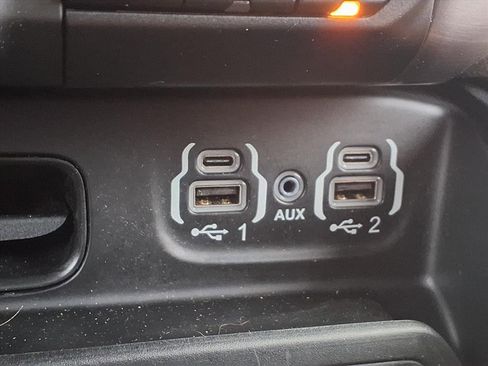 Used 2022 RAM 1500 Limited w/ Trailer Tow Group image 8