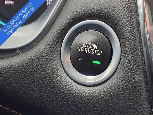 Used 2020 Chevrolet Traverse LT w/ Driver Confidence II Package image 28