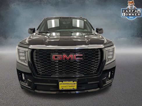 Used 2022 GMC Yukon XL Denali w/ Denali Ultimate Package AWD/4WD image 2