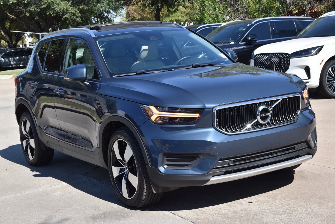 Used 2022 Volvo XC40 T5 Momentum AWD/4WD image 4