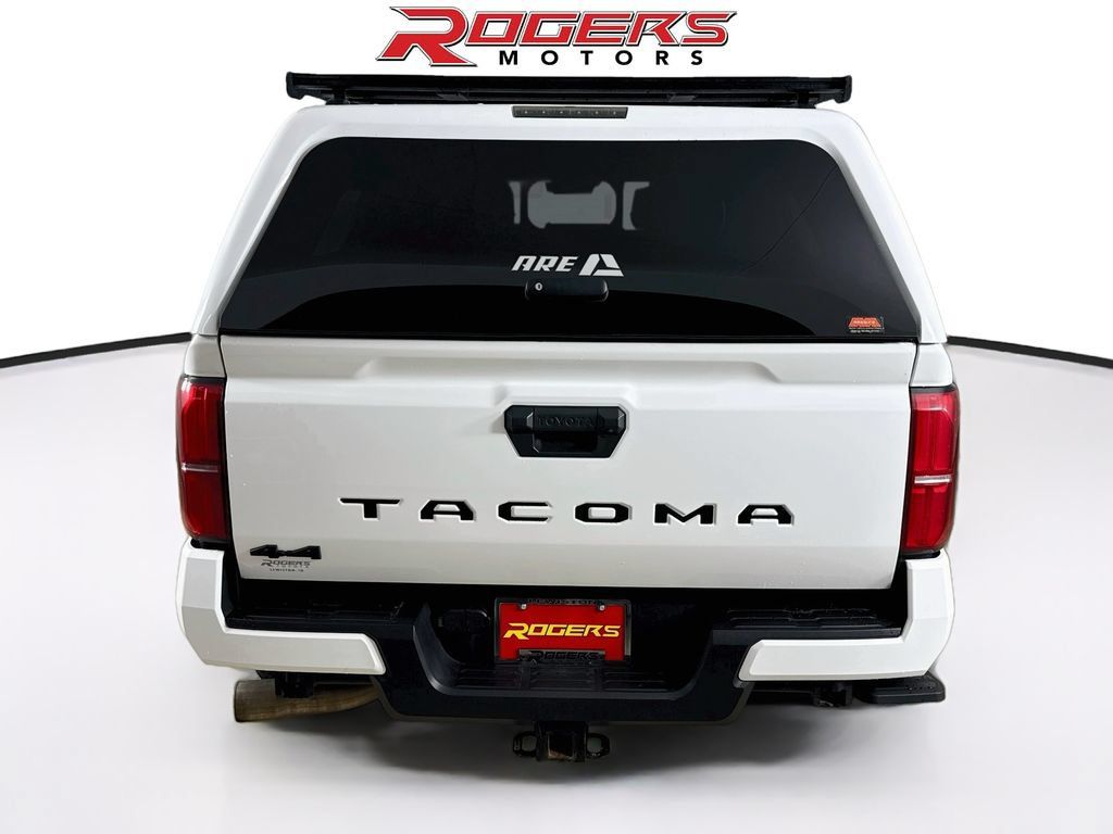 Used 2024 Toyota Tacoma TRD Off-Road AWD/4WD image 12