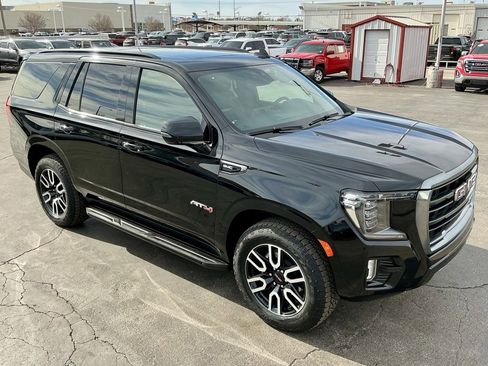 Used 2021 GMC Yukon AT4 w/ Rear Media and Nav Package image 4