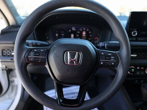 Used 2023 Honda Accord EX image 15