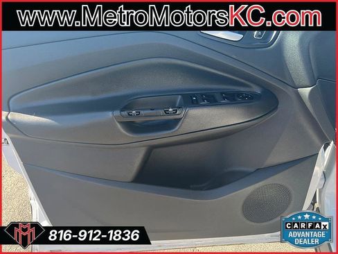 Used 2016 Ford Escape SE image 24