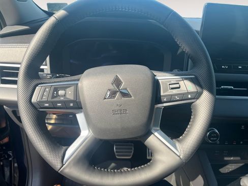 New 2026 Mitsubishi Outlander SEL image 12