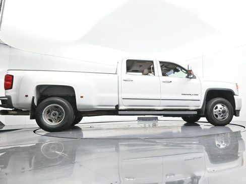 Used 2016 GMC Sierra 3500 Denali w/ Duramax Plus Package AWD/4WD image 53