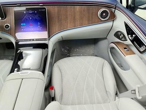 Used 2023 Mercedes-Benz EQS 450+ 4MATIC Sedan w/ Manufactur Interior Package image 56