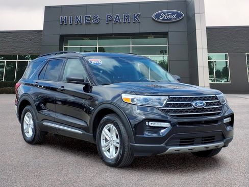 Used 2021 Ford Explorer XLT w/ Equipment Group 202A AWD/4WD image 1