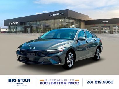 New 2025 Hyundai Elantra Limited