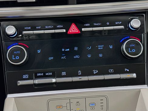 Used 2024 Hyundai Santa Fe SEL AWD/4WD image 23