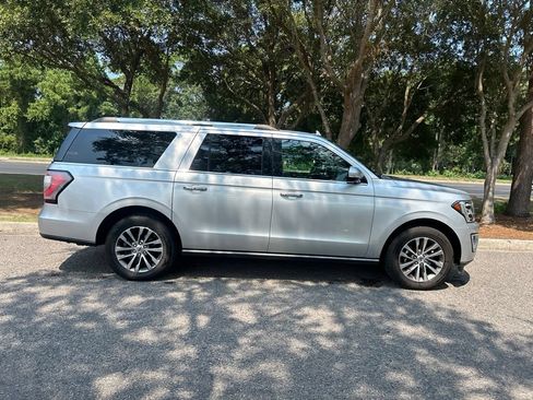 Used 2018 Ford Expedition Max Limited w/ Equipment Group 301A RWD image 5