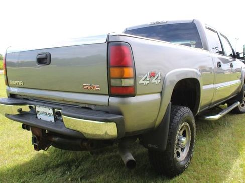 Used 2006 GMC Sierra 2500 SLE w/ Heavy-Duty Power Package image 6