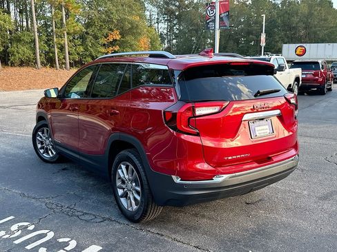 New 2024 GMC Terrain SLT w/ Tech Package FWD image 6
