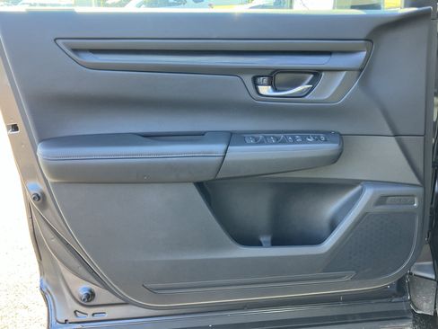 Used 2025 Honda CR-V EX image 14