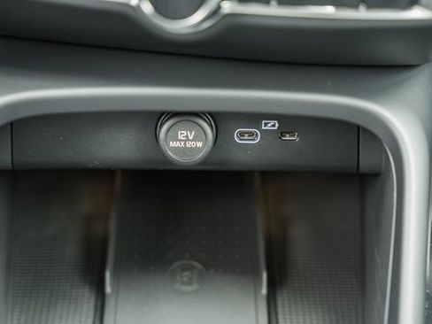 New 2026 Volvo XC40 B5 Plus w/ Climate Package AWD/4WD image 26