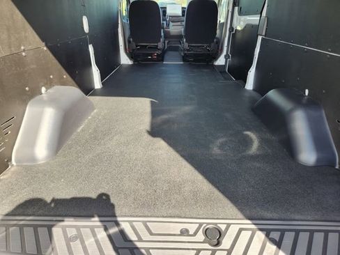 New 2026 Ford Transit 250 148 Medium Roof w/ Load Area Protection Package image 32