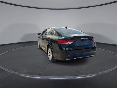 Used 2016 Chrysler 200 Limited w/ Anniversary Edition FWD image 7