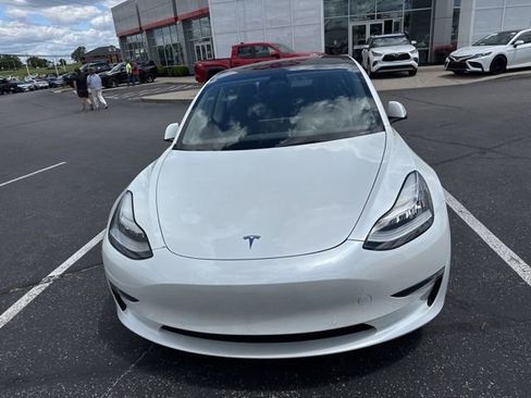 Used 2022 Tesla Model 3 Long Range AWD/4WD image 2