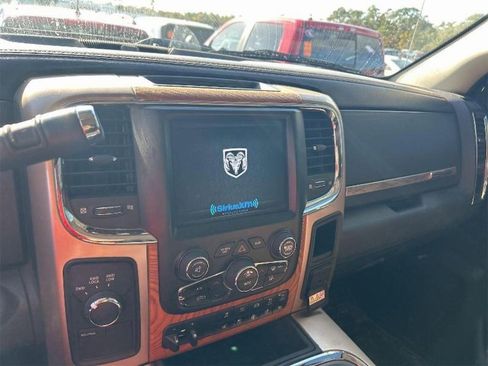 Used 2018 RAM 3500 Laramie Longhorn image 5