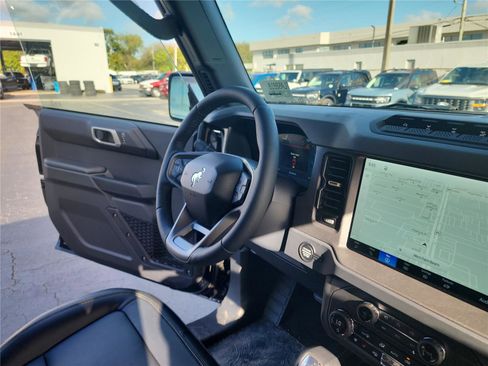 New 2026 Ford Bronco Badlands image 32