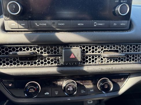 Certified 2024 Honda HR-V Sport image 16