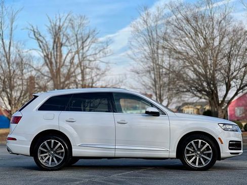 Used 2018 Audi Q7 3.0T Prestige w/ Prestige Package image 4
