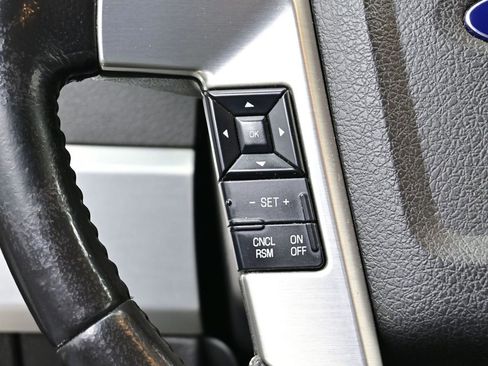 Used 2014 Ford F150 Platinum image 4