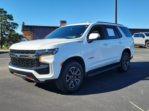Used 2021 Chevrolet Tahoe Z71 w/ Z71 Off-Road Package AWD/4WD image 2