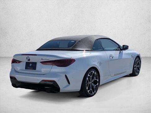 Used 2026 BMW M440i Convertible w/ Premium Package RWD image 5
