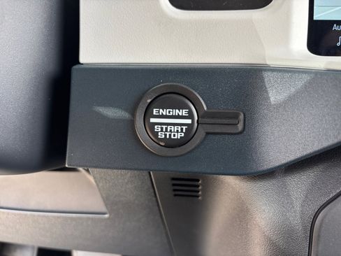 New 2026 Ford Bronco Heritage Edition AWD/4WD image 28