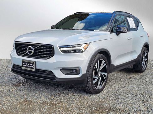 Used 2020 Volvo XC40 T5 R-Design w/ Protection Package image 7