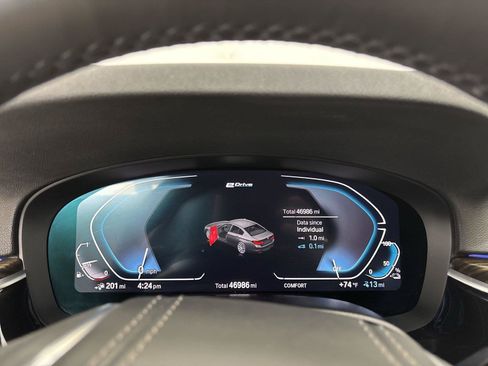Used 2020 BMW 530e xDrive AWD/4WD image 28