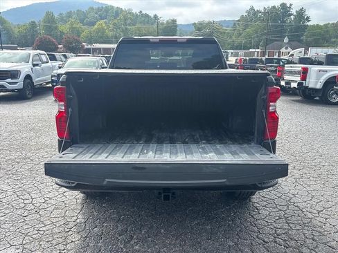 Used 2024 Chevrolet Silverado 1500 Custom AWD/4WD image 7