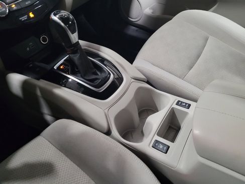 Used 2019 Nissan Rogue Sport SV w/ Technology Package AWD/4WD image 26