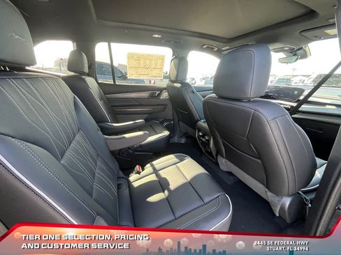 New 2026 Buick Enclave Avenir w/ Super Cruise Package image 18