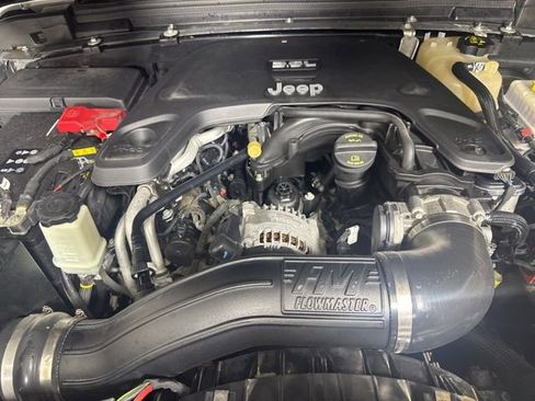 Used 2019 Jeep Wrangler Unlimited Rubicon image 9