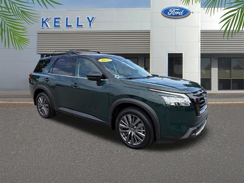 Used 2023 Nissan Pathfinder SL w/ SL Premium Package FWD image 7