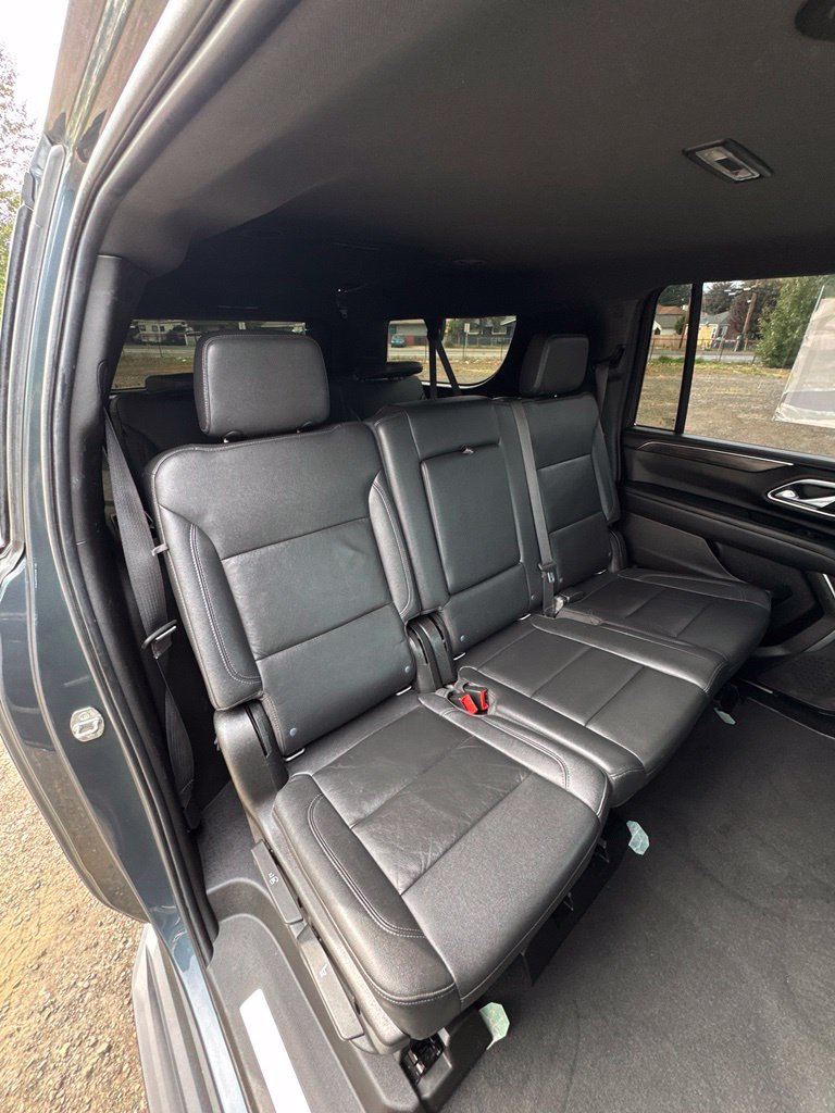Used 2021 Chevrolet Suburban LT AWD/4WD image 25