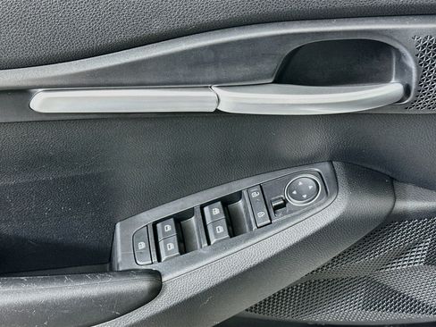 Used 2026 Kia Seltos LX FWD image 15