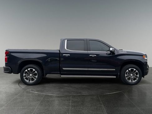Used 2022 Chevrolet Silverado 1500 High Country w/ Z71 Off-Road Package AWD/4WD image 10