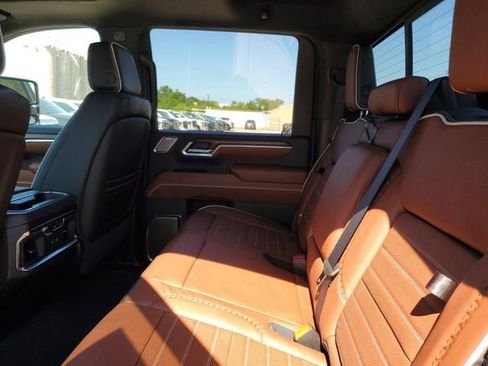 New 2026 GMC Sierra 3500 Denali Ultimate AWD/4WD image 12