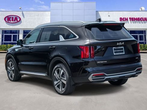 Certified 2023 Kia Sorento SX Prestige AWD/4WD image 6