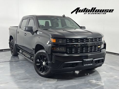 Used 2020 Chevrolet Silverado 1500 Custom w/ Custom Value Package AWD/4WD image 1