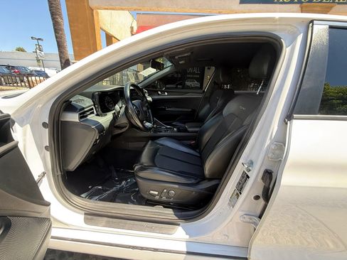 Used 2021 Kia K5 GT-Line FWD image 11
