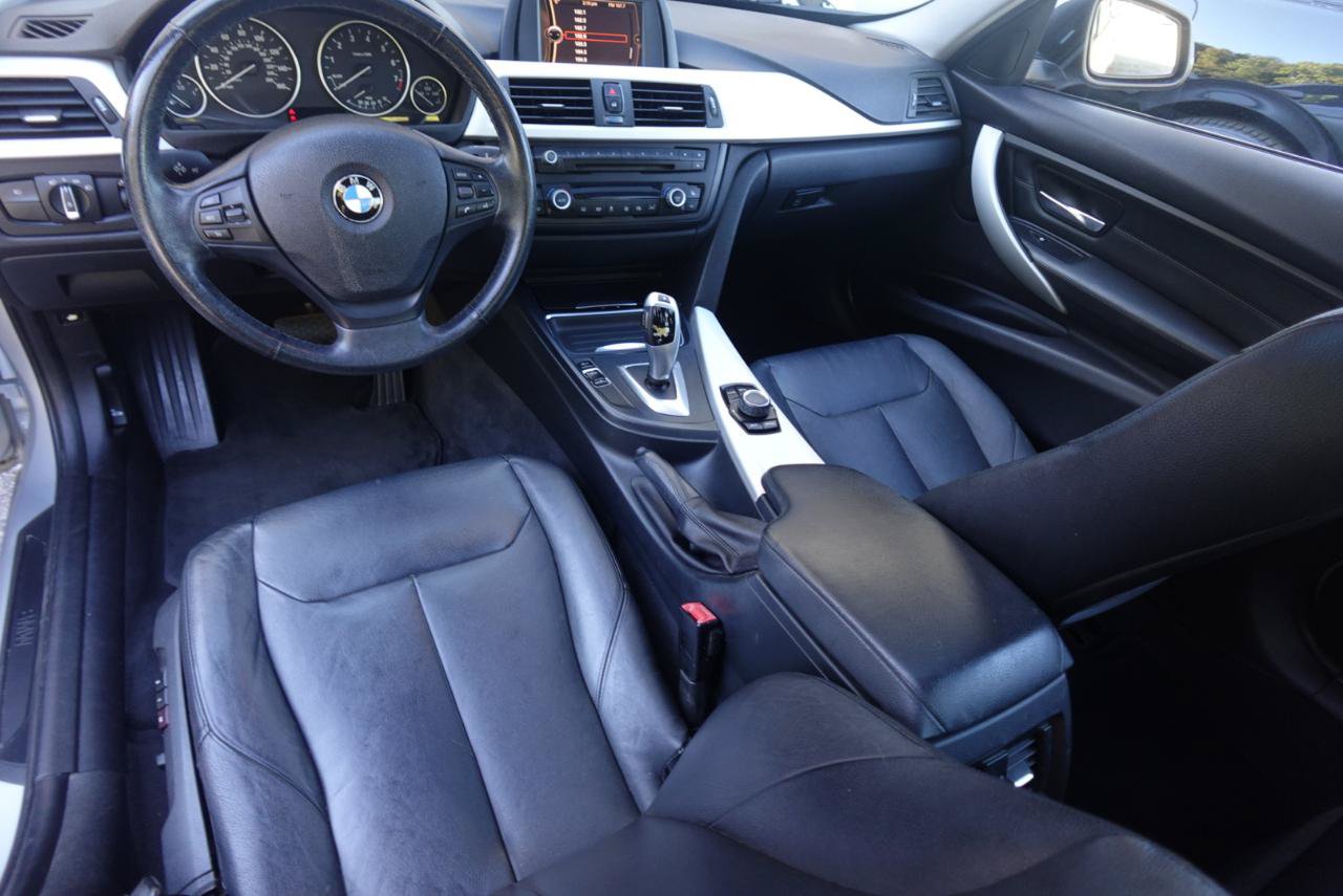 Used 2013 BMW 328i xDrive Sedan AWD/4WD image 7